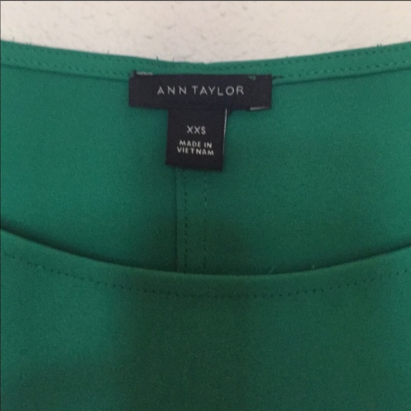 Long Flowy bell sleeve Ann Taylor Blouse XXS - Picture 3 of 6